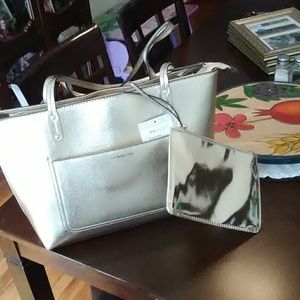 New Liz Claiborne gold tote and mirrored pouch